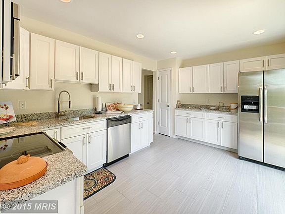 3rd image of 2504 Bounty Ct