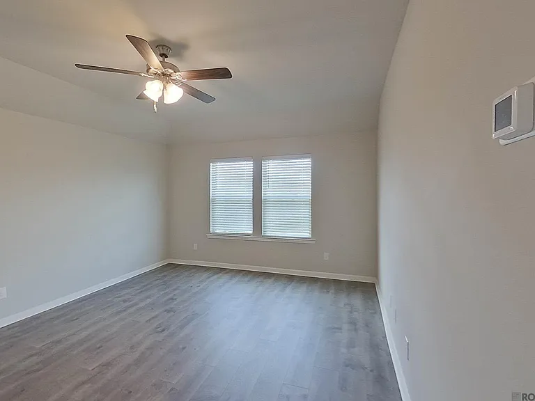 108 Santiago Ct — Photo 16