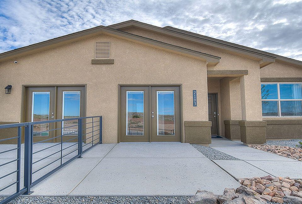 1st image of 79 Tome Vista Dr