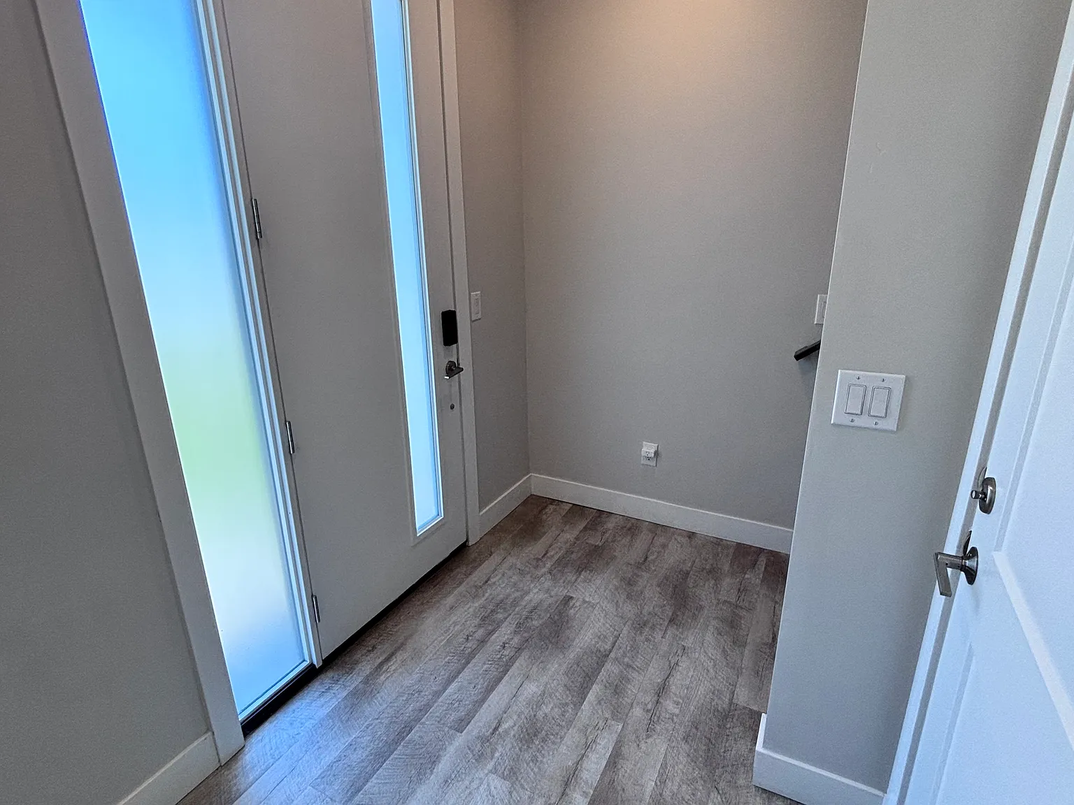 3 bed, 2.5 bath, 1500 sqft, $2,650 — Photo 4