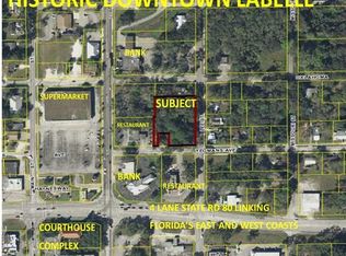 N Lee St, Labelle, FL 33935