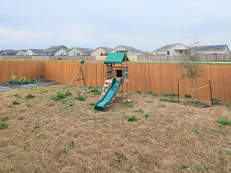 2875 Green Finch — Photo 15