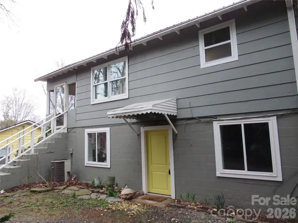 822 Azalea Ave, Black Mountain, NC 28711