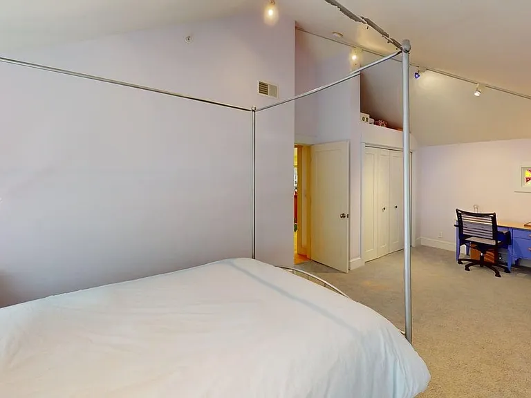 76 Tamalpais Ave — Photo 17