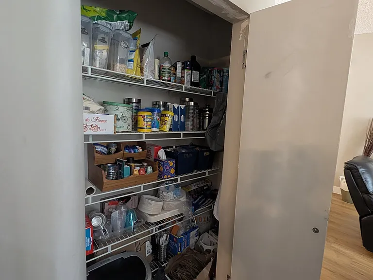 128 Danielle Ct — Photo 9