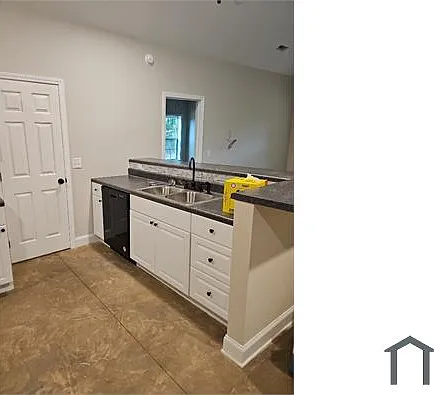 3 bed, $1,495 — Photo 4