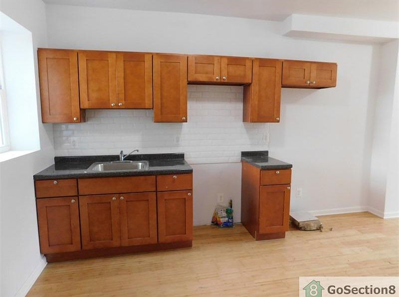 1st image of 3445 Crystal St