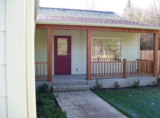 444 SE Fairview St, Mill City, OR