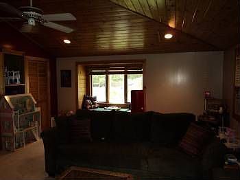 3rd image of 20 4th Ave