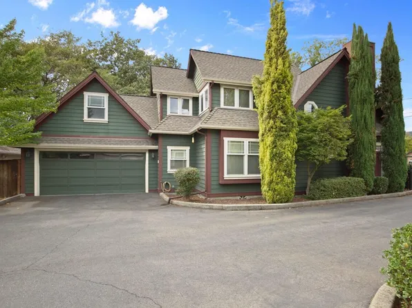 1613 SW I St, Grants Pass, OR 97526