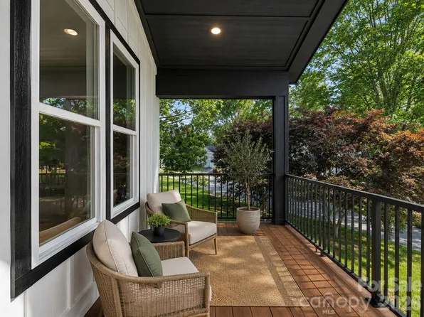 45 Klimovych Rd, Hendersonville, NC 28792