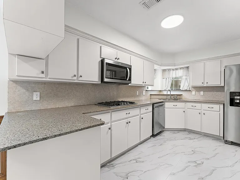 110 Shadow Wood Dr — Photo 14