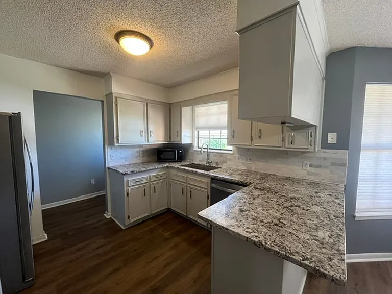 8033 Weehunt Ct — Photo 7
