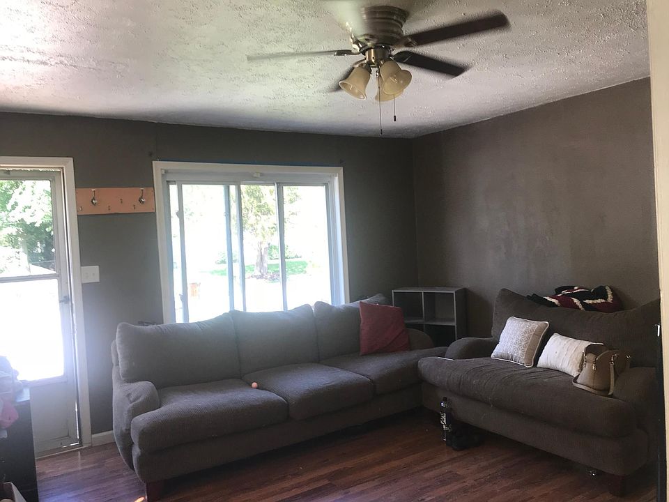 2nd image of 238 Harpham St