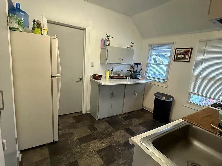 814 Beechwood Ave — Photo 4