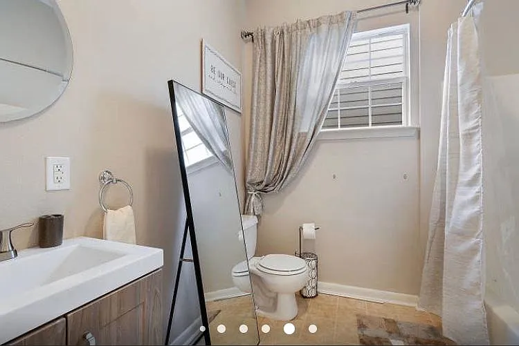 632 S Rendon St — Photo 7