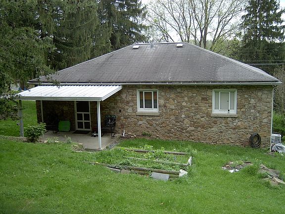 2nd image of 213 Plainview Ave