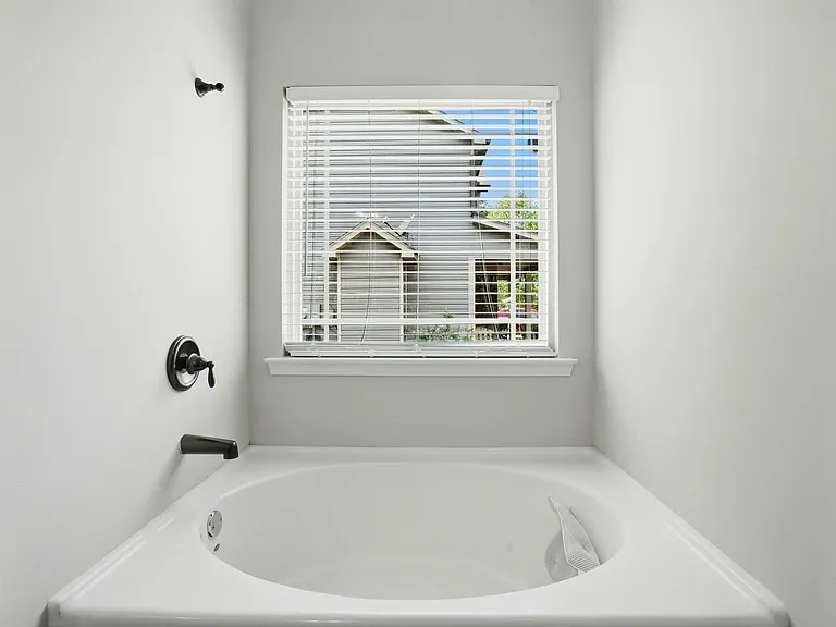 612 Stevens Pl — Photo 13