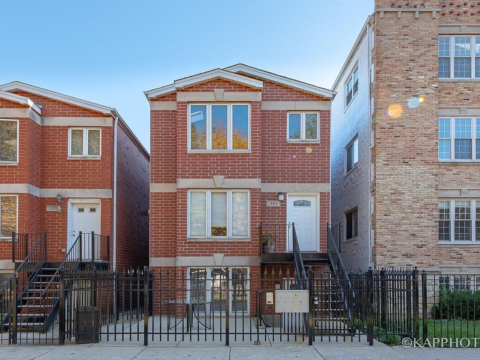 1st image of 741 S Claremont Ave APT 3