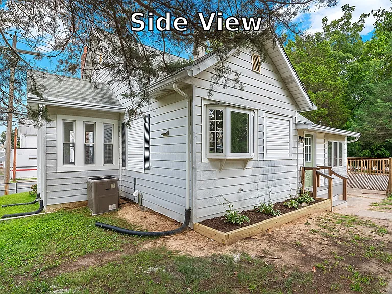 5201 Kenwood Ave — Photo 22