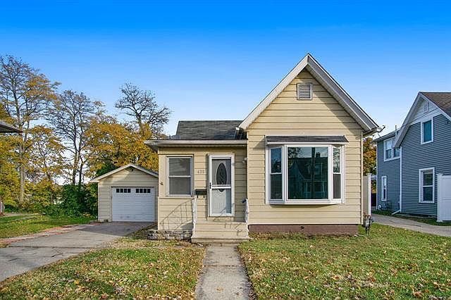 1st image of 628 Lincolnway E