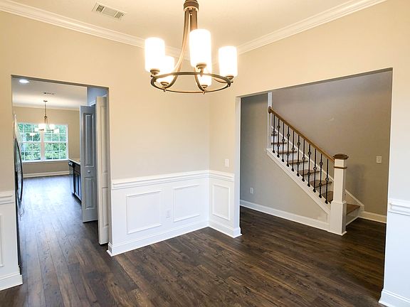 Kohen dining room