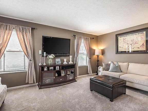 5th image of 5806 Killiney Ln