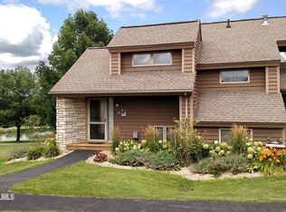 13 Poplar Rdg, Galena, IL 61036