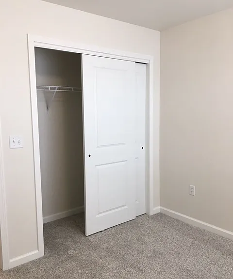 1150 Dahnovan Dr — Photo 14