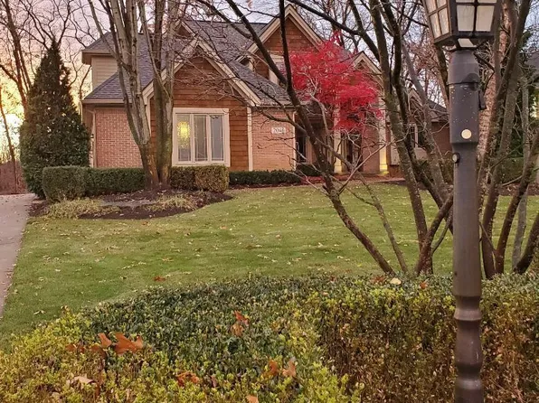 2046 Deer Path Trl, Commerce Township, MI 48390