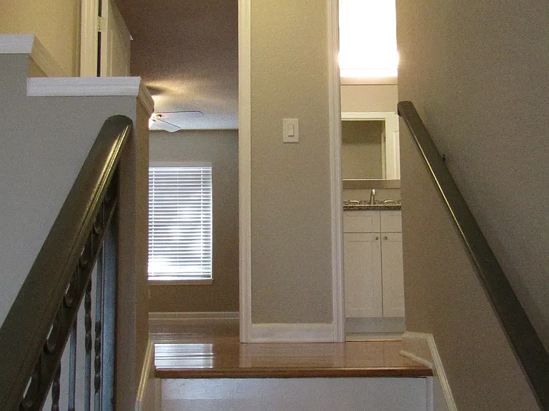 713 Cruise View Dr — Photo 17