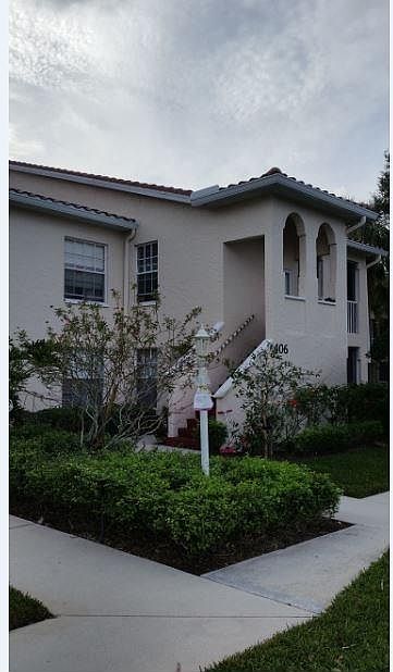 1st image of 107 Tuscana Ct