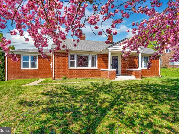 1300 Taylor St, Hampstead, MD 21074