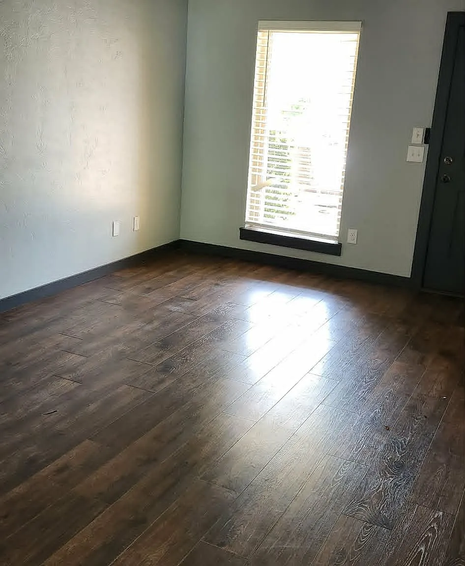 3 bed, 1.5 bath, 1108 sqft, $1,400 — Photo 2