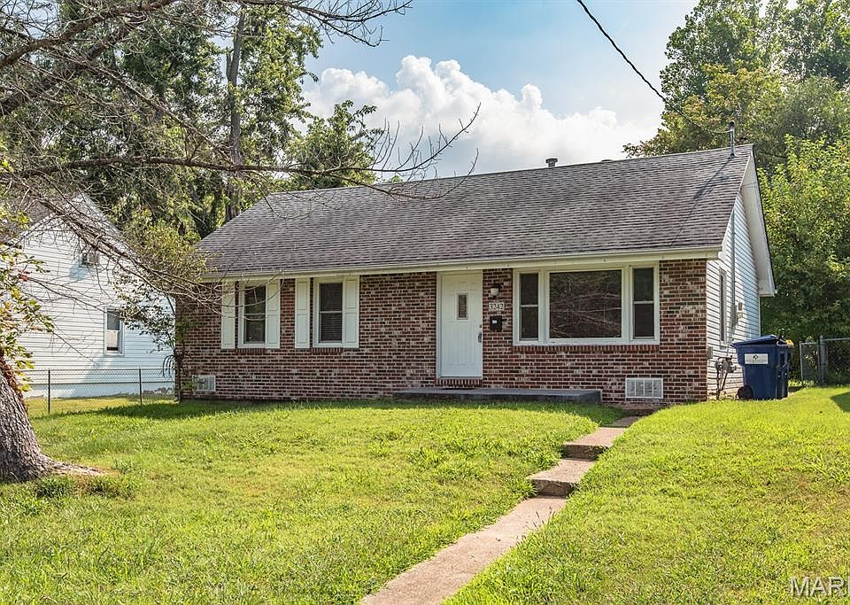 1st image of 3242 Sims Ave
