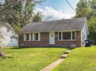3242 Sims Ave, Saint Ann, MO 63074