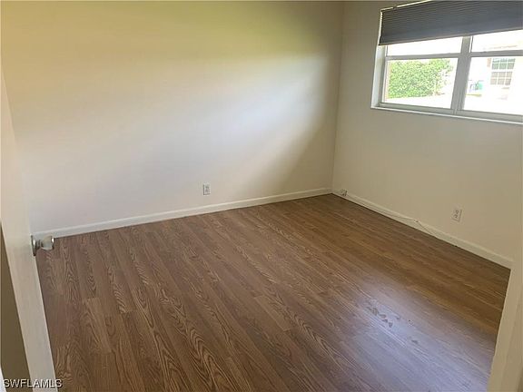5th image of 621 SE 47th St #2