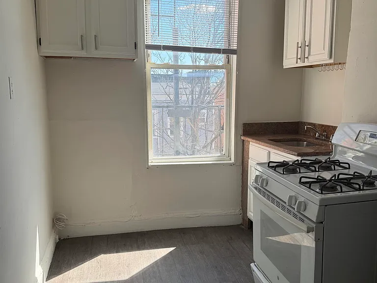 434 Central Ave #3L — Photo 16