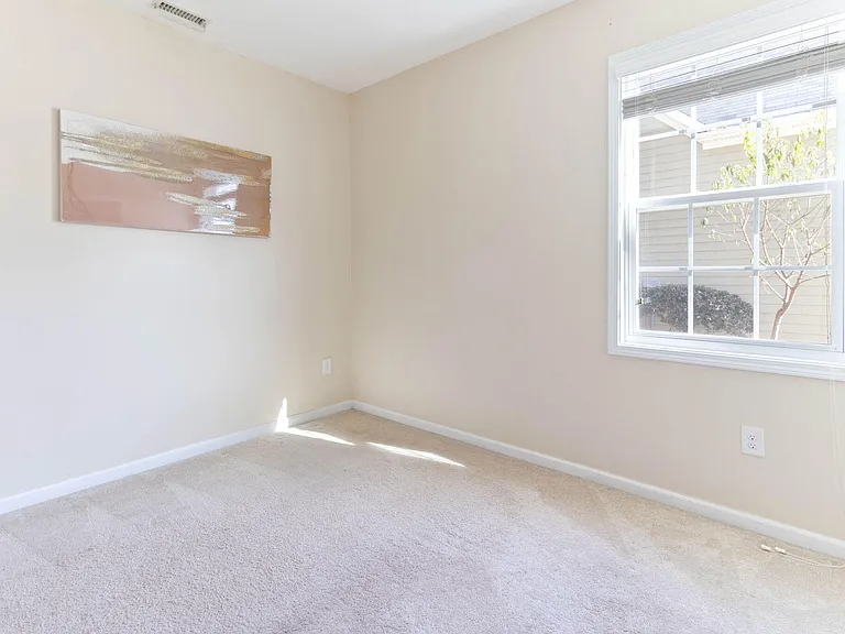 1237 Mantra Ct — Photo 11