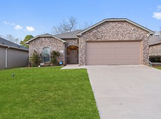 1201 Amsden Cir, Denison, TX 75020