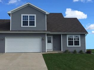 8478 Nuthatch Dr, Freeland, MI 48623