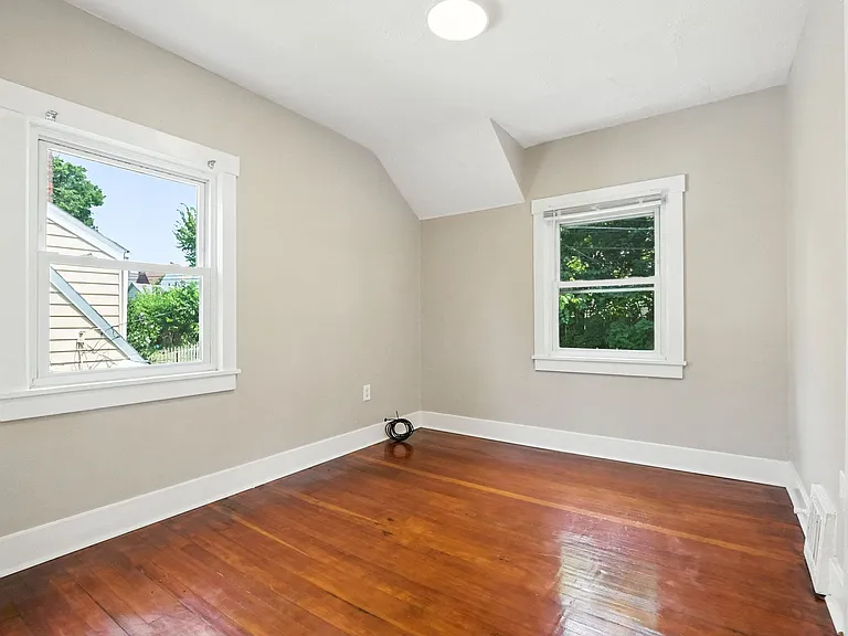 1721 Boundary St — Photo 16