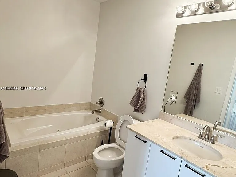 140 S Dixie Hwy #810 — Photo 16