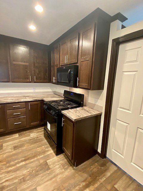 1st image of 516 Courtland Ln #648