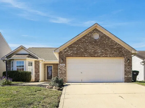 1440 Round Lake Rd, Greenwood, IN 46143