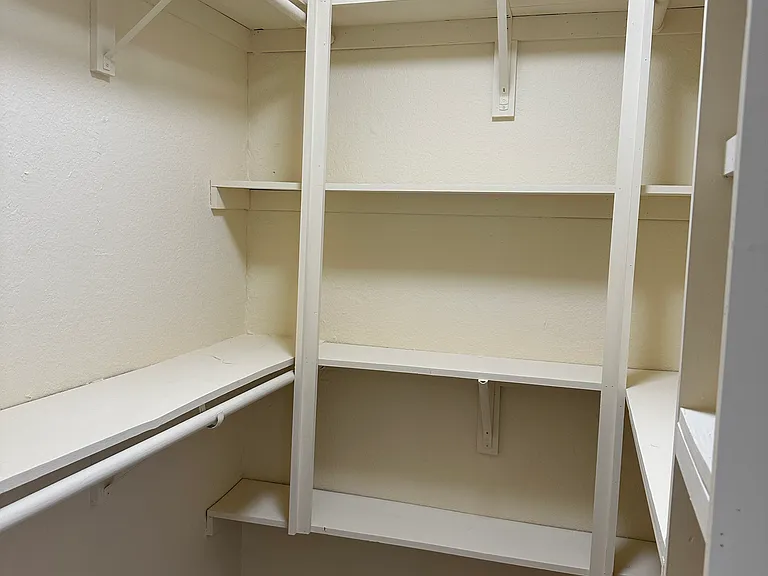 walk in closet