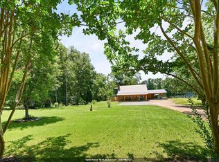 6407 Pohlman Rd, Saint Francisville, LA 70775