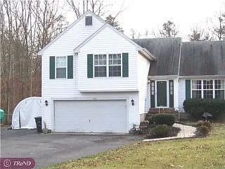 2086 Chew Ave photo 1