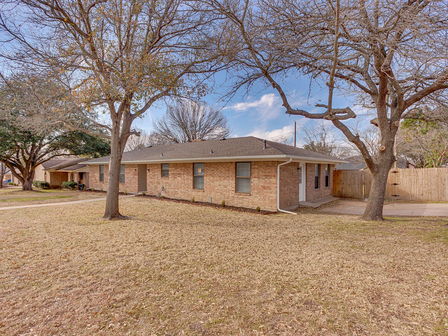 2900 Linda Dr. Ennis TX 75119 — Photo 2