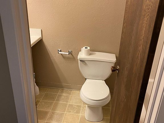 3rd image of 2077 NW Hickory Ln #5